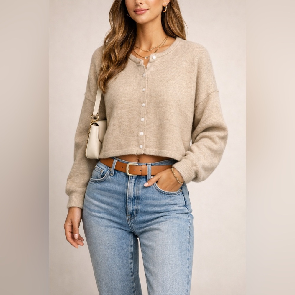 ee:some Los Angeles Beige Cropped Cardigan Sweater Size Small NWT Soft